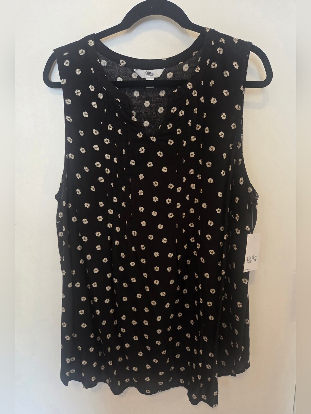 croft & barrow Black Tank Top with White Floral Dot Print - Size 2X